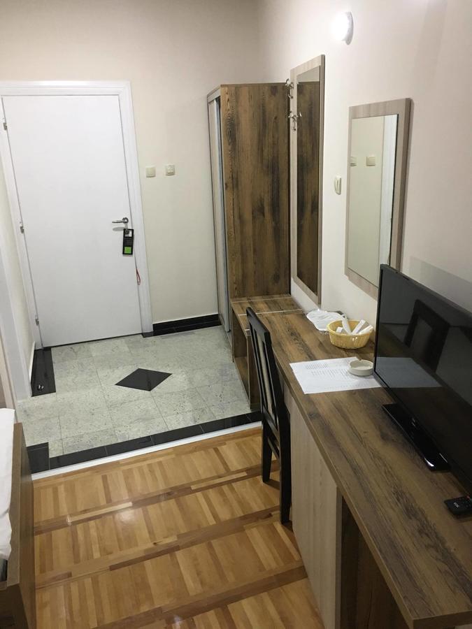 Odmaraliste Vidik Hotel Lazarevac Екстериор снимка